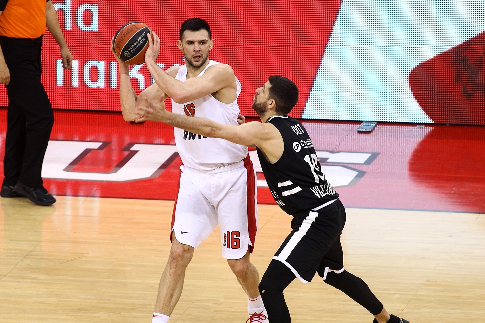 Παπανικολάου: «Είμαι εδώ για να κάνω ό,τι ζητά η ομάδα»