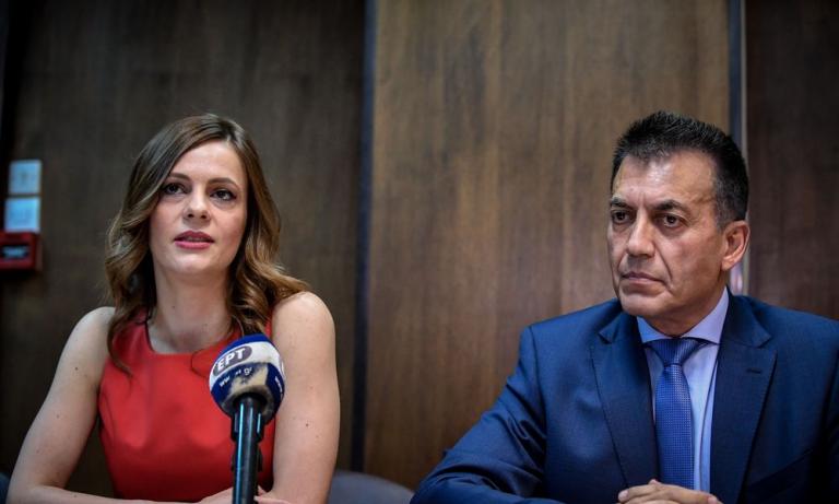 Πόλεμος Βρούτση – Αχτσιόγλου για τις μειωμένες εισφορές για τις μητέρες