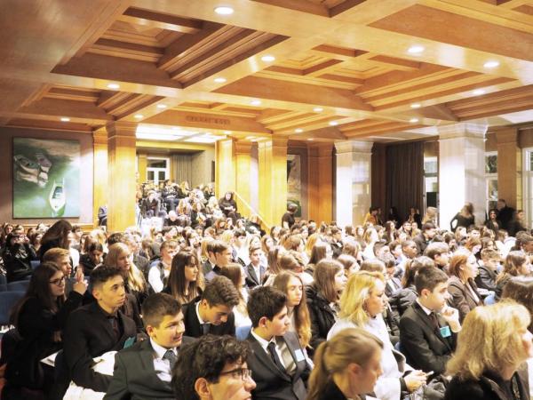 Παιδεία, νιάτα κι αισιοδοξία στην Κηφισιά