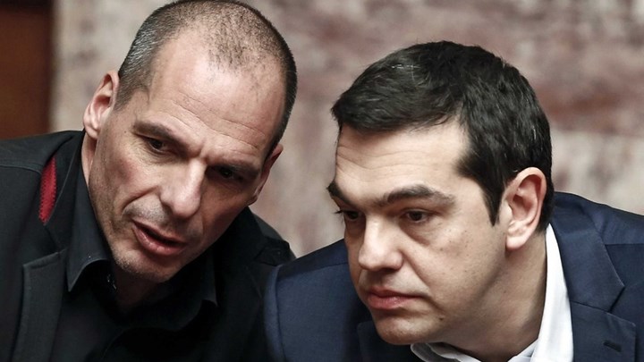 Λάβρος Βαρουφάκης κατά Τσίπρα και ΣΥΡΙΖΑ για το κείμενο αυτοκριτικής - «Παραδόθηκαν στην τρόικα»