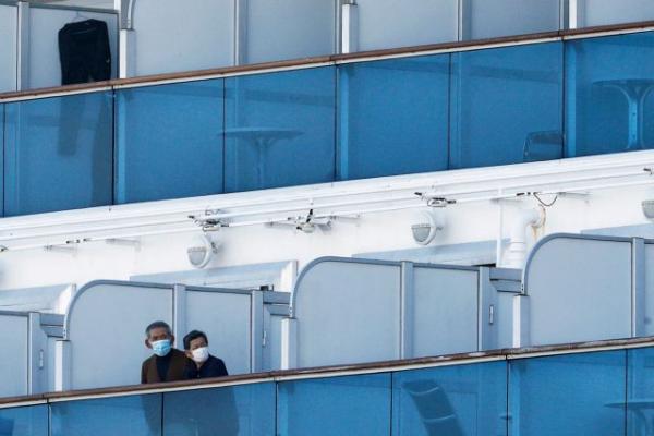 Οι Έλληνες «εγκλωβισμένοι» του Diamond Princess μιλούν για το θρίλερ του επαναπατρισμού τους