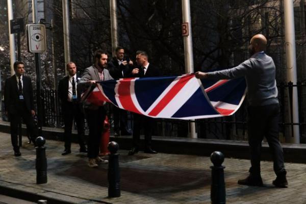 Το Ευρωπαϊκό Συμβούλιο κατέβασε τη σημαία της Βρετανίας από το κτίριό του