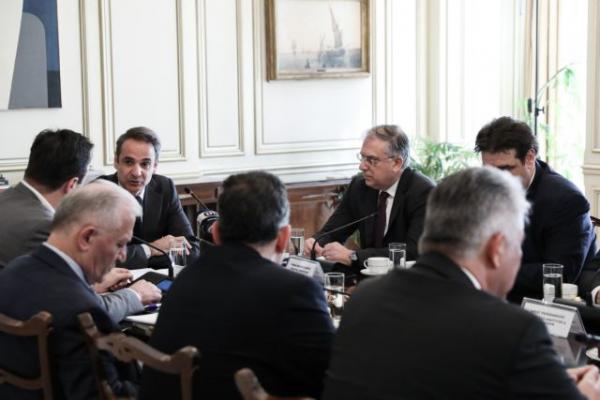 Με Θεοδωρικάκο συνεχίζεται η αξιολόγηση των υπουργών