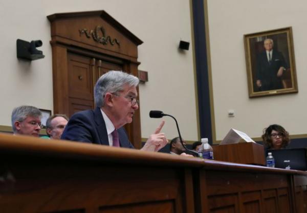 Fed : Ανθεκτική χαρακτηρίζει την αμερικανική οικονομία ο Πάουελ