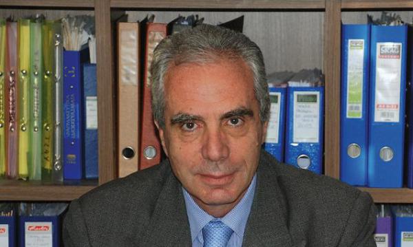 Λουράντος : Έχουν εξαντληθεί τα αποθέματα σε μάσκες