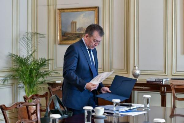 Πόλεμος Βρούτση – ΚΚΕ για τις συντάξεις μεταναστών : Για ρατσιστικό παραλήρημα Βρούτση μιλά το ΠΑΜΕ