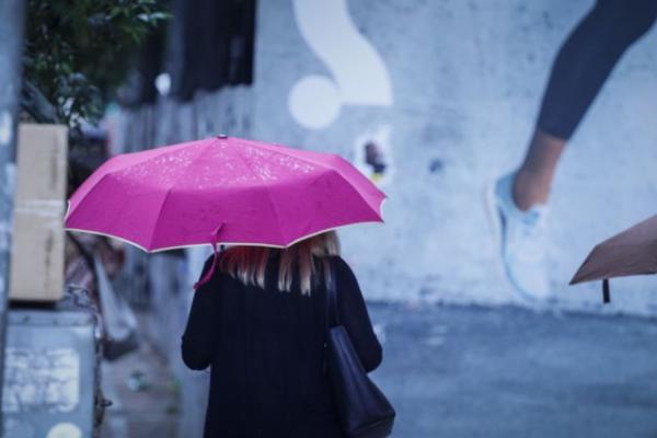 Καιρός : Βροχές και ασθενείς χιονοπτώσεις