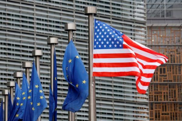 «Σοβαρή διαπραγμάτευση» με την ΕΕ για μια εμπορική συμφωνία ζητά ο Τραμπ