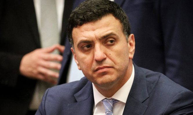 Editorial Ta Nea: Trial