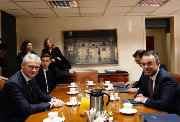 Editorial Ta Nea: Profile