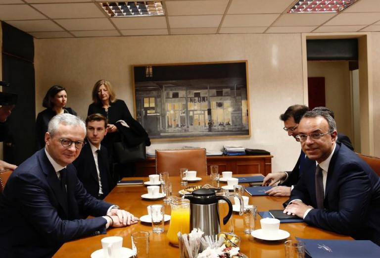 Editorial Ta Nea: Profile