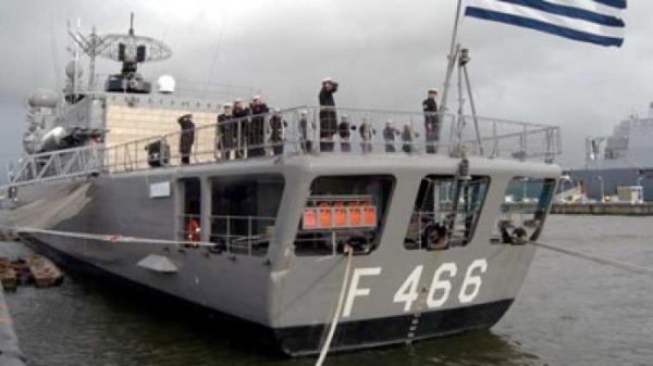 Greek pursues de-escalation, plans for prospective clash