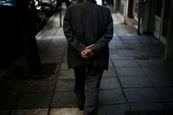 «Ψαλίδι» στα πρόστιμα για τα αναδρομικά των συνταξιούχων
