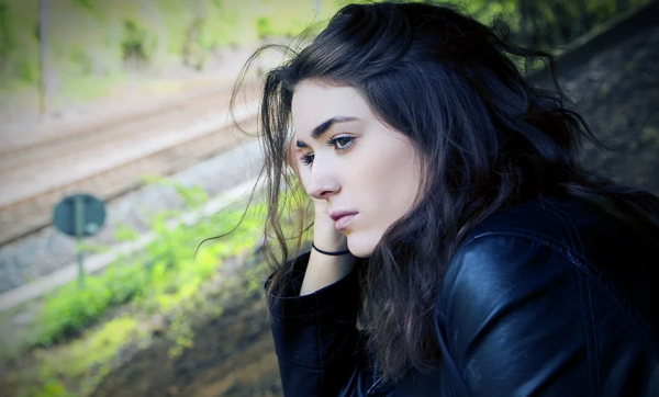 Aν είσαι σε σχέση εξάρτησης τότε θα έχεις τα παρακάτω χαρακτηριστικά