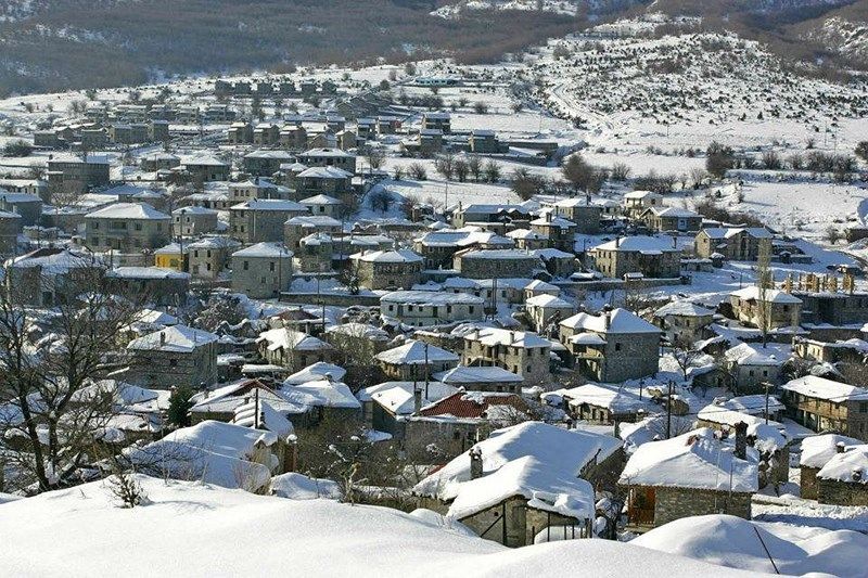 Παλαιός Άγιος Αθανάσιος : Το ιδανικό ορμητήριο για το χιονοδρομικό κέντρο του Βόρα