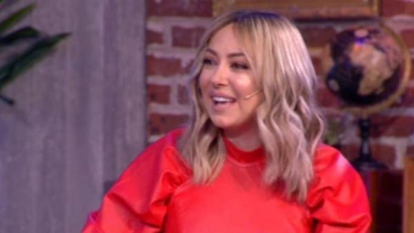 Μελίνα Ασλανίδου: Απαντάει στην μπηχτή του Ζαχαράτου για το υαλουρανικό