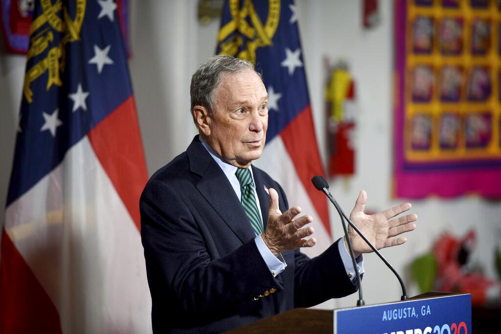 Μπλούμπεργκ : Αυξάνει χρήμα και προσωπικό στην κούρσα για το χρίσμα