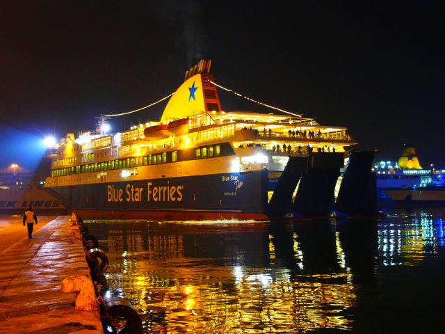 Ρόδος : Ταλαιπωρία τέλος για 249 επιβάτες πλοίου – «Έδεσε» τελικά στο λιμάνι