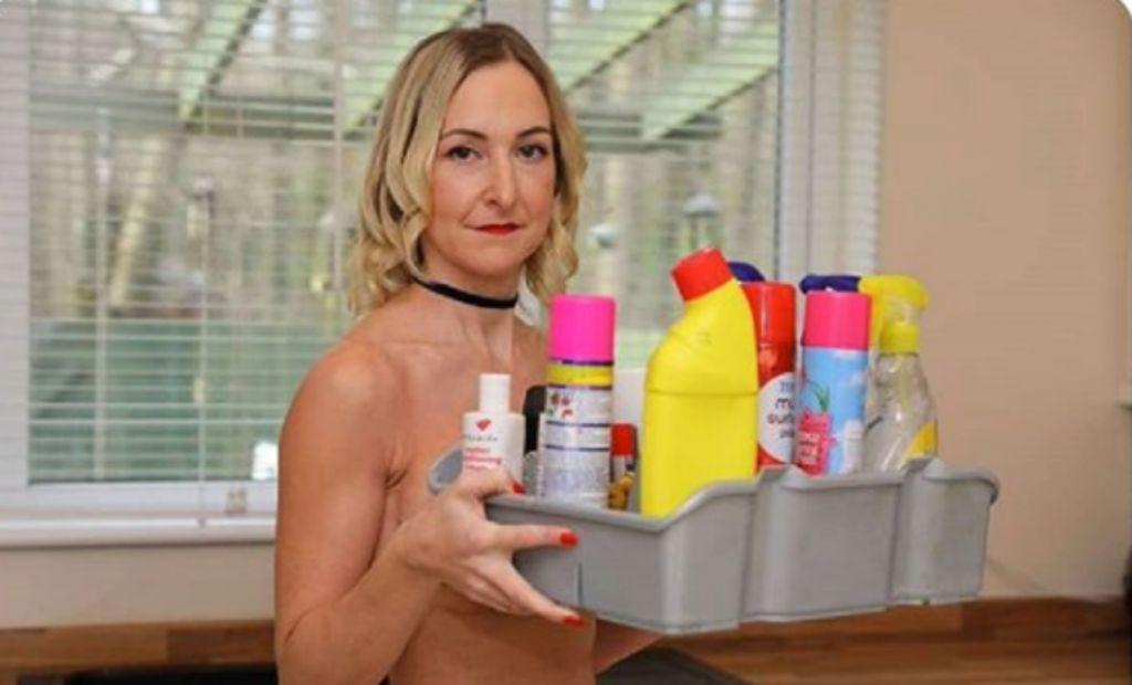 Αγγλία: Μητέρα τριών παιδιών ιδρύει υπηρεσία με γυμνές καθαρίστριες