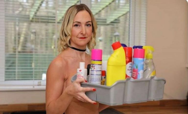 Αγγλία: Μητέρα τριών παιδιών ιδρύει υπηρεσία με γυμνές καθαρίστριες