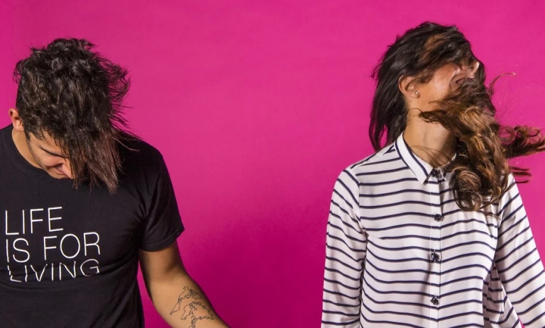 Όταν το γλεντάνε με κόσμο αυτά τα τέσσερα ζώδια