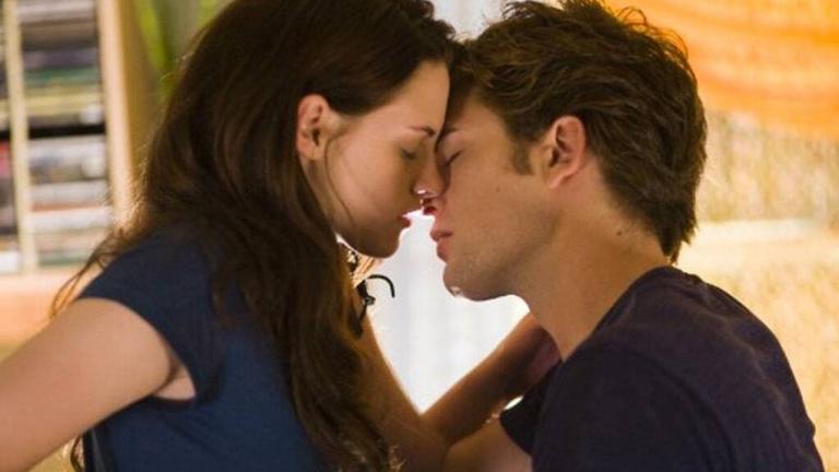 Πώς λειτουργεί για κάθε ζώδιο ο ωροσκόπος του στα ερωτικά