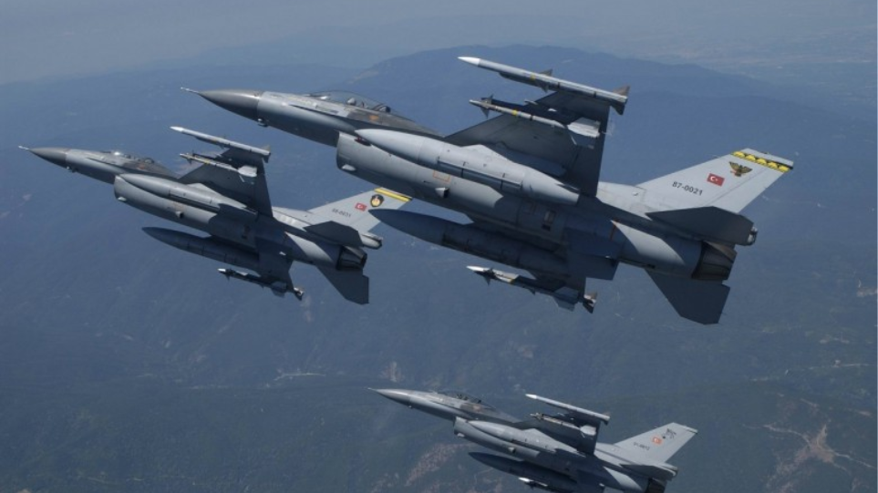 Μπαράζ υπερπτήσεων από τουρκικά F-16 στο Αιγαίο