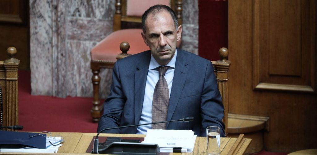 Το Κύπελλο δεν μειώνει τη λάμψη του υπουργού σταρ…