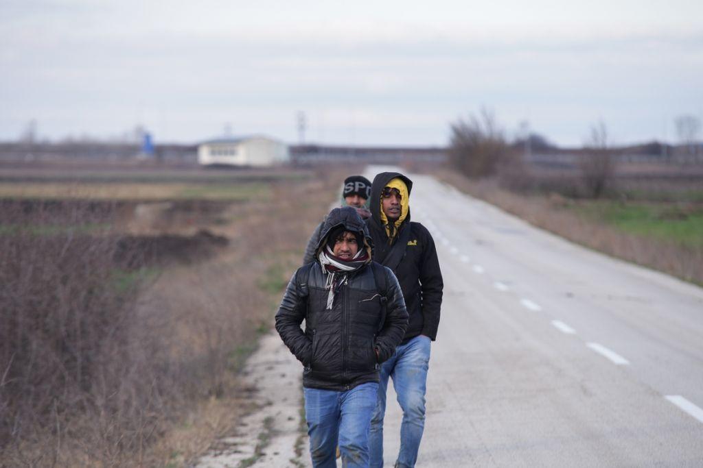 Προσφυγικό: Ύποπτα μηνύματα «ωθούν» τους πρόσφυγες στον Έβρο