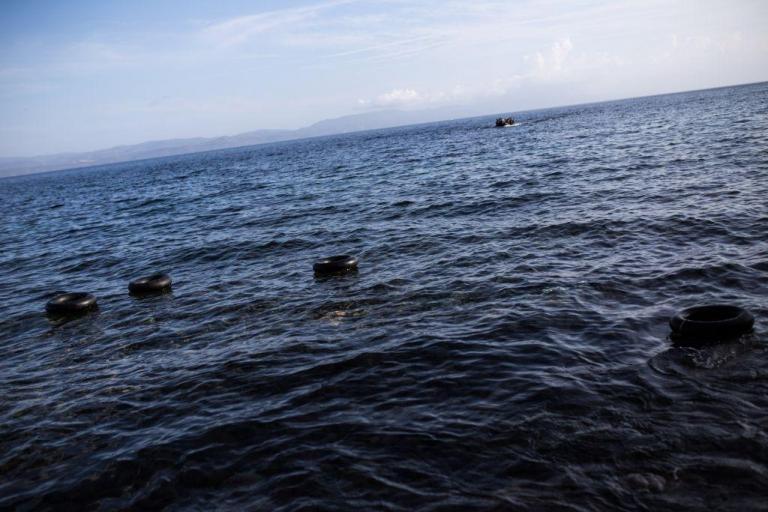 Προσφυγικό : Επιμένει και στα πλωτά φράγματα η κυβέρνηση