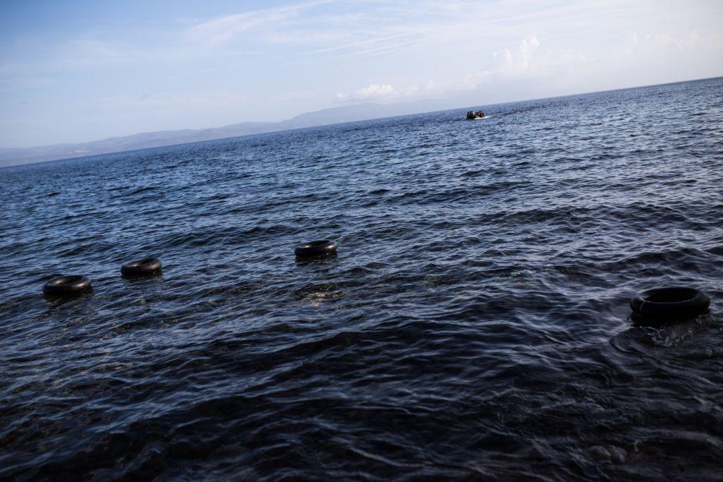 Προσφυγικό : Επιμένει και στα πλωτά φράγματα η κυβέρνηση
