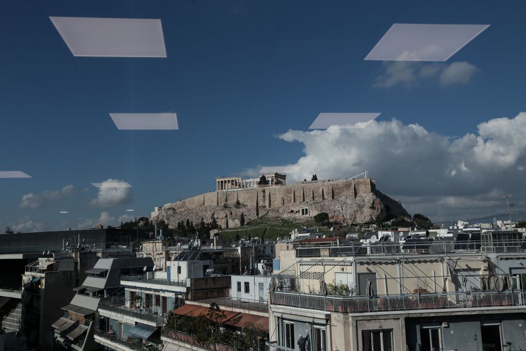 «Κίτρινη» κάρτα της ΕΕ στην Ελλάδα για την ατμοσφαιρική ρύπανση