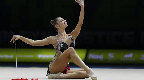 Είδηση σοκ : Η παγκόσμια πρωταθλήτρια ρυθμικής γυμναστικής έκανε απόπειρα αυτοκτονίας