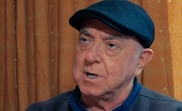 Νέες Εποχές: Ο Γιάννης Διαμαντής συναντά τον τραγουδιστή, Γιάννη Κούτρα