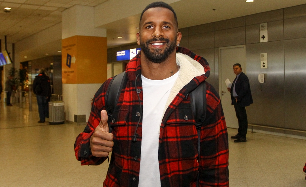 Καφού : Περήφανος που ανήκω στην οικογένεια του Ολυμπιακού