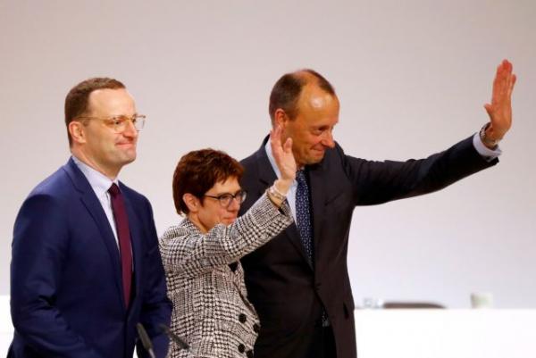 Γερμανία : Κρίση στο CDU μετά την παραίτηση Καρενμπάουερ