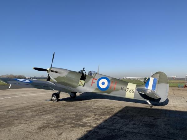 Τζορτζ Νταν : Ο βρετανός πιλότος του θρυλικού Spitfire MJ755