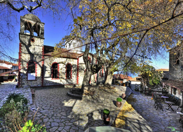 Παλαιός Παντελεήμονας: Το «μπαλκόνι» του Κάτω Ολύμπου