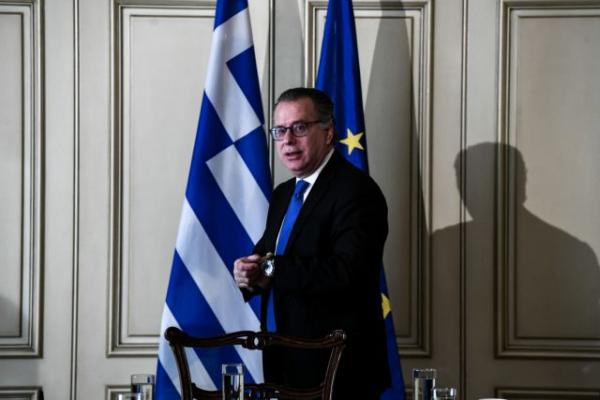 Κουμουτσάκος για Προσφυγικό : Υπήρχαν ΜΚΟ που λειτουργούσαν σαν «βδέλλες»