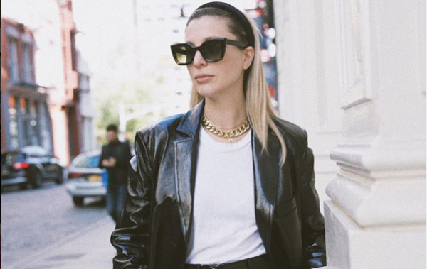 Αυτή είναι η πιο στιλάτη μαμά του Instagram