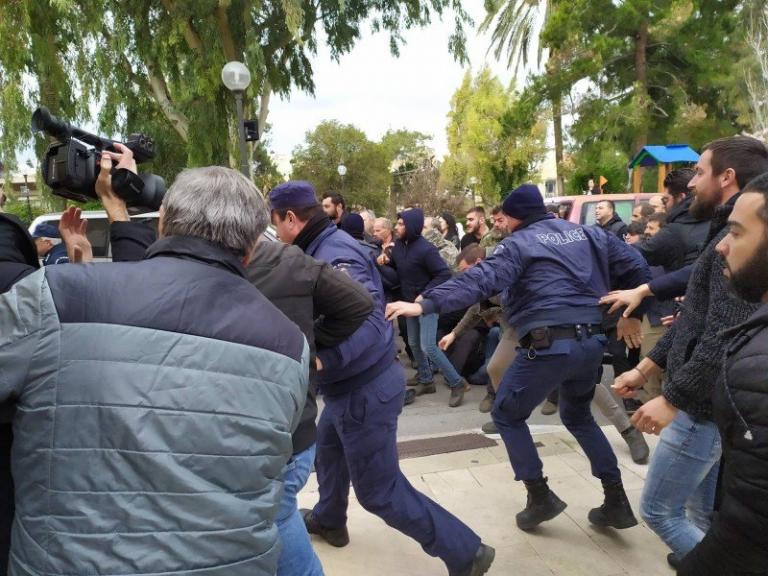 Φονικό στο Λασίθι: «Χαμός» στα δικαστήρια κατά την απολογία του δράστη