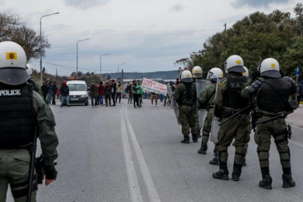 Μόρια : Συλλήψεις ακροδεξιών – Στον εισαγγελέα με κατηγορίες περί σύστασης εγκληματικής ομάδας