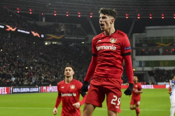 Πάρτι… πρόκρισης η Λεβερκούζεν, με πρωταγωνιστή τον Ποντένσε η Γουλβς