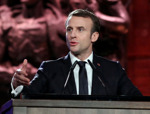 Μακρόν : «Σοκ» και «ιστορικό σήμα κινδύνου» το Brexit