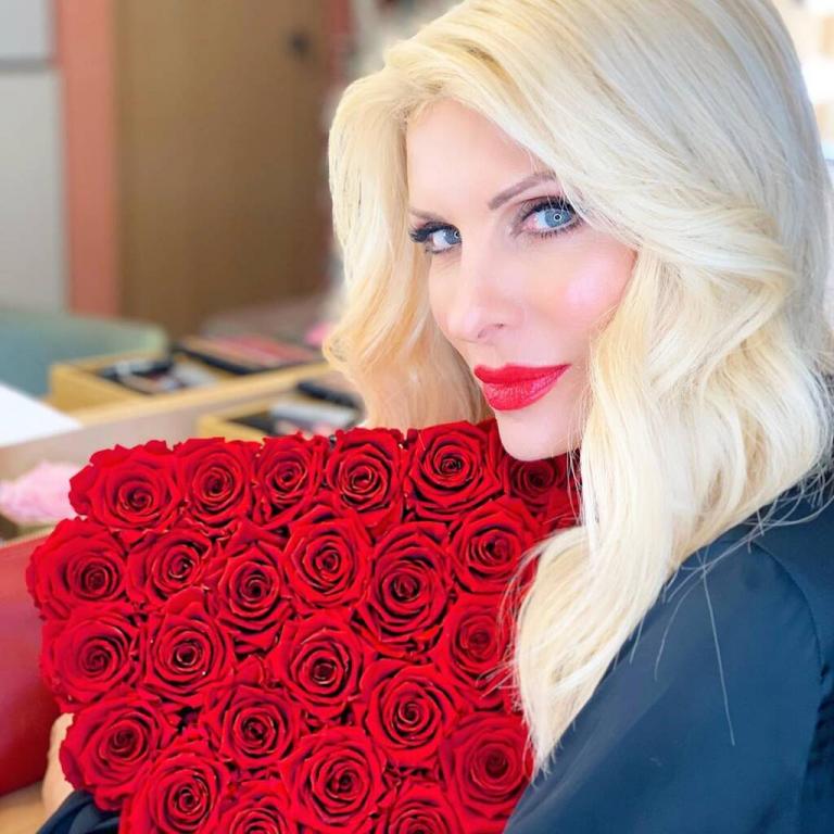 Ελένη Μενεγάκη: Το δώρο της για του Αγ. Βαλεντίνου