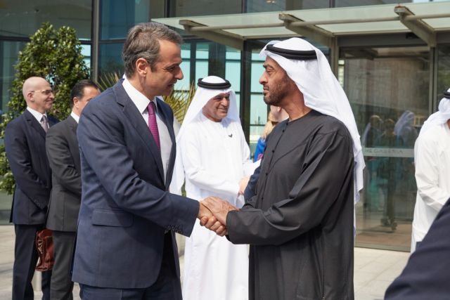 Μητσοτάκης στο Αμπού Ντάμπι: Συνάντηση με επενδυτές και τον Διάδοχο του Θρόνου