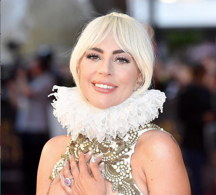 Lady Gaga : Ο νέος έρωτας και η κοινή φωτογραφία στο Instagram