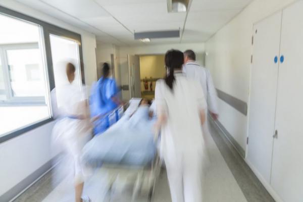 Οι επερχόμενες βελτιώσεις στις κτιριακές εγκαταστάσεις των δημοσίων νοσοκομείων – Αναγκαιότητα για ανθρωποκεντρική προσέγγιση 