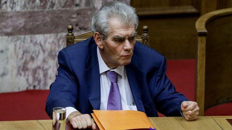 Η αυταπάτη της πίσω αυλής