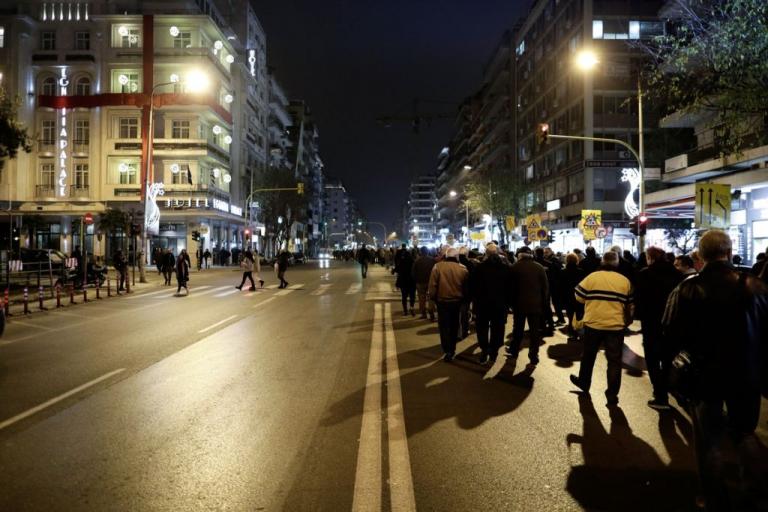 Μία (δυστυχώς) μείζων μεταρρύθμιση για τις πορείες και τις διαδηλώσεις